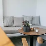 Kissos Luxury Apartamento *