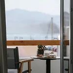 Kissos Luxury Apartamento *